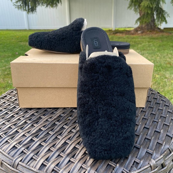 NWT/NIB UGG Women's Janaya Shearling Cozy Slip-On Slides Mule (Size 9) - Picture 1 of 10